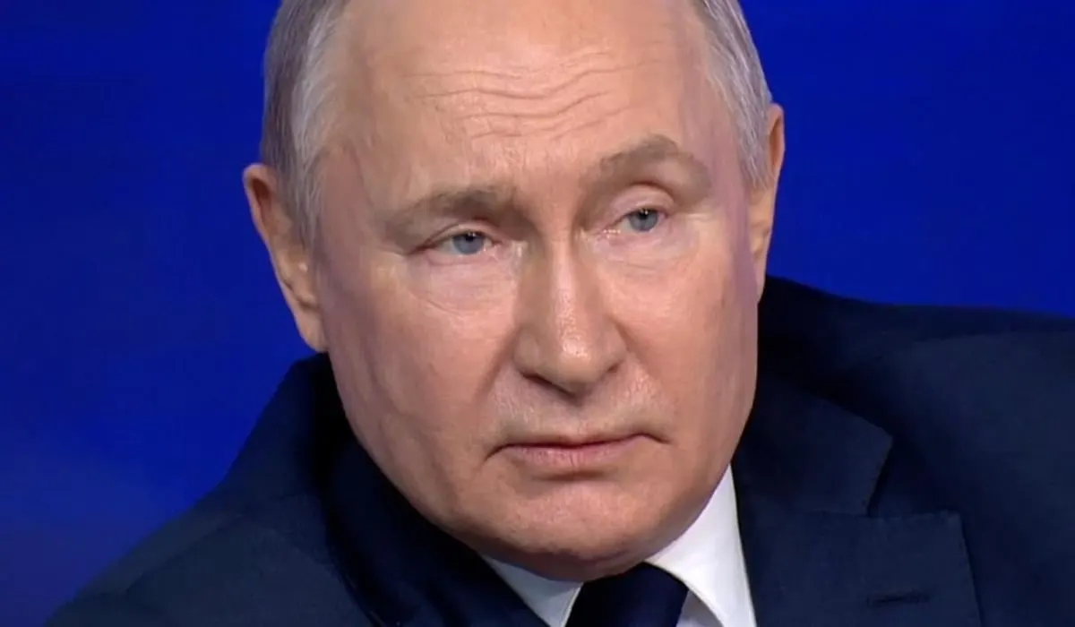 Аналитики предупреждают, что удары дронов во время парада 9 мая могут быть использованы как предлог для новой волны принудительной мобилизации, репрессий и обвинений в срыве переговоров.