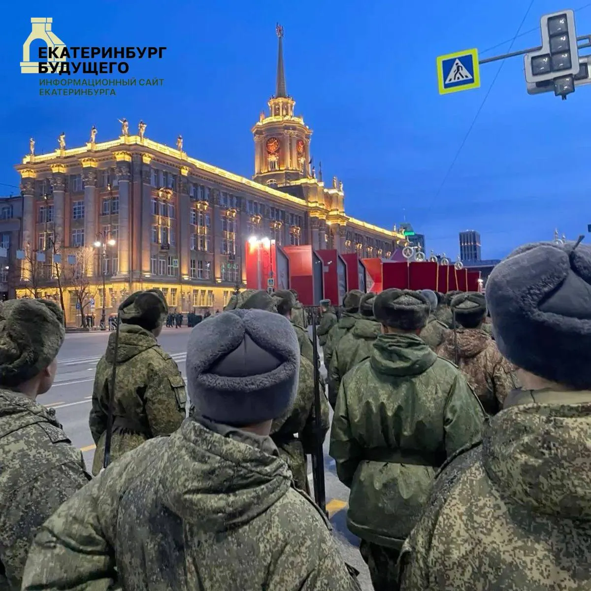 18‑летний призывник сообщил, что контракт на службу ему навязали после избиения и унижения; по факту проводится проверка военной прокуратуры и уполномоченного по правам человека региона.