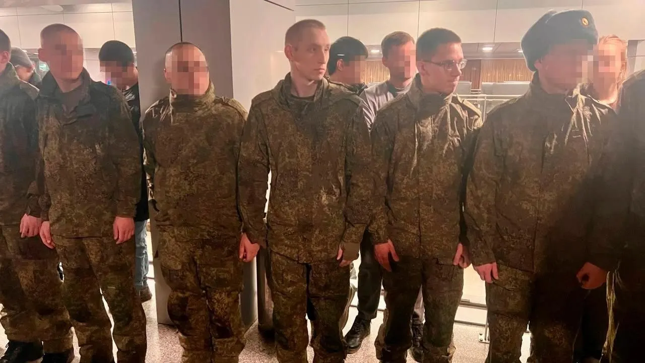 Тюменца Кирилла Пономарева доставили из части в Ростове-на-Дону в Забайкальский край. Военная прокуратура помогла вернуть деньги, сейчас добиваются официального перевода ребят в статус срочников.