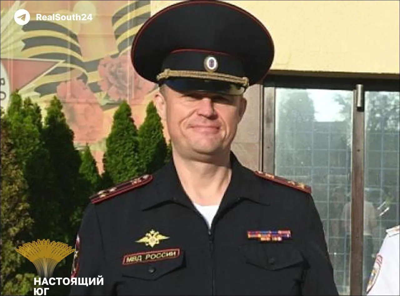 Прокуратура через суд требует взыскать 15 млн рублей с экс‑руководителя УМВД по Ростову и его подчинённого; сам бывший полицейский подал ходатайство об отправке в зону боевых действий во время процесса.