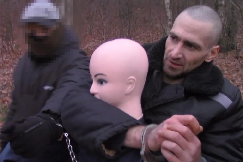 Военные и полиция ищут 41‑летнего Андрея Кийко, осуждённого за серию убийств и изнасилований, который после заключения контракта с Минобороны сбежал из военного госпиталя.