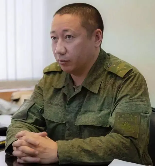Экс-военком Евгений Крупенков обвинён в мошенничестве при исполнении служебных полномочий. Суд проходил в закрытом режиме — это третий в республике процесс над главами военкоматов за время войны.