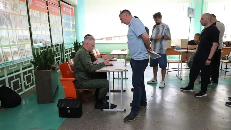 В Гродненской области с 17 по 26 июня стартовали мобилизационные учения с участием военкоматов. Запасников будут вызывать на контрольные явки и военные сборы на фоне давления со стороны России.