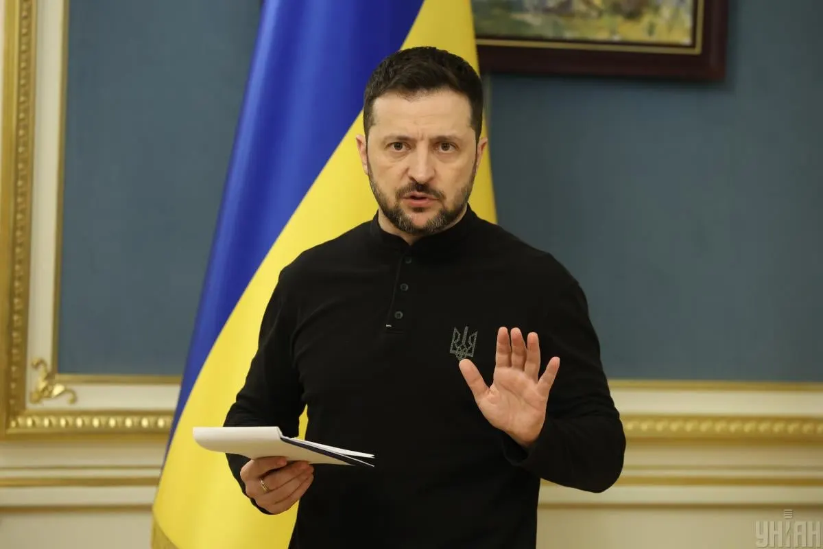 По словам Владимира Зеленского, удары по глубокому тылу РФ сокращают ресурсы и усиливают усталость внутри страны, однако Кремль продолжает отвечать ракетными и дронными ударами; после сентябрьских выборов не исключена мобилизация.