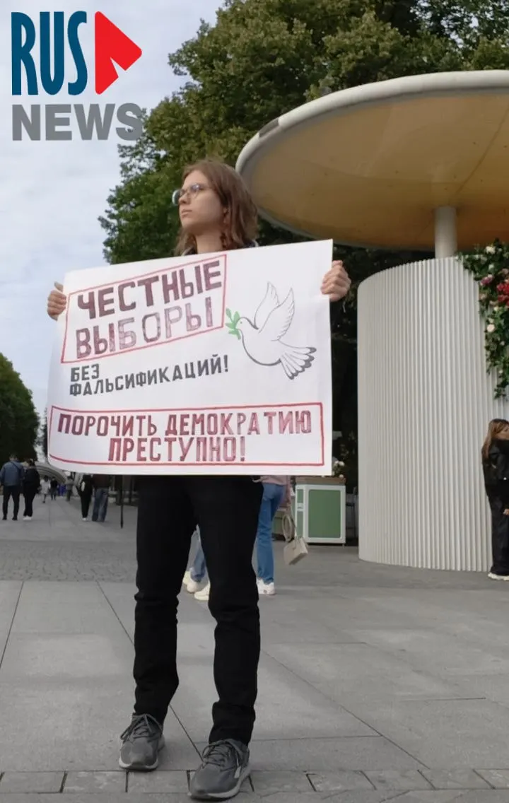 После одиночного пикета активист сообщил о давлении в вузе, угрозах отчислением и задержаниях со стороны силовых структур.