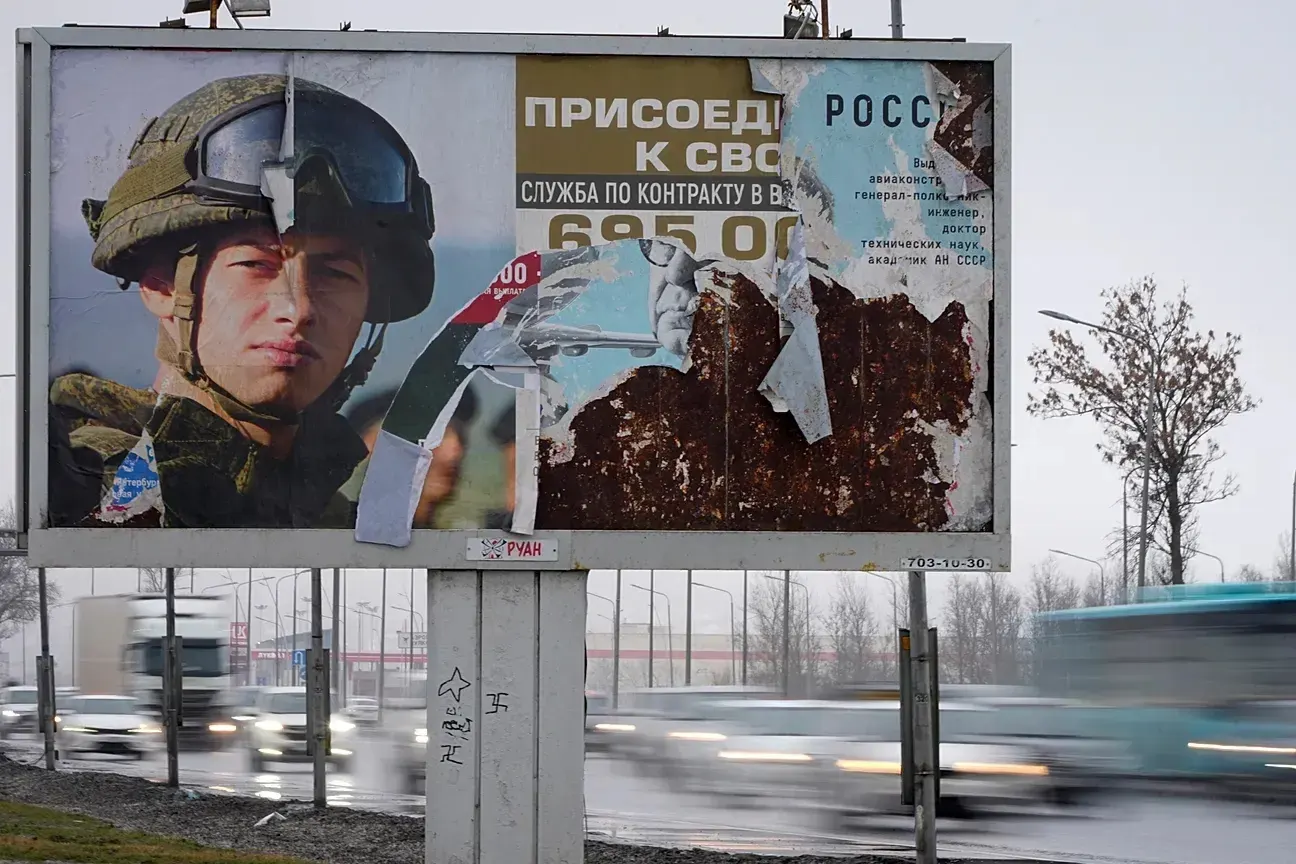 Региональные власти уменьшают одноразовые выплаты новым контрактникам, объясняя бюджетные ограничения и необходимость пополнения вооружённых сил. Тенденции охватывают не один субъект, и касаются как отдельных сумм, так и сроков выплат.