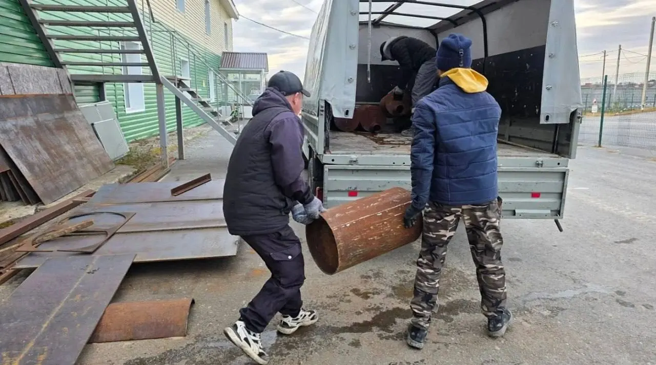 Студенты колледжа в Югре изготовили 27 полевых печей для российских вооружённых сил, сочетая учёбу и добровольческий вклад.