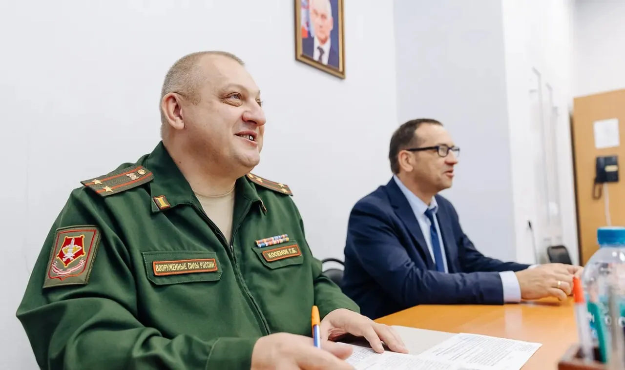 Призывная кампания Магнитогорска переведена на непрерывный режим набора; власти обещают равномерную загрузку призывников и повышение качества отбора. В ближайшее время планируются отправки свыше 300 молодых людей.